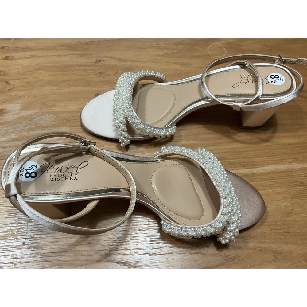 Jewel Badgley Mischka Champagne Satin Pearl Block Heel Sandals Womens 8.5